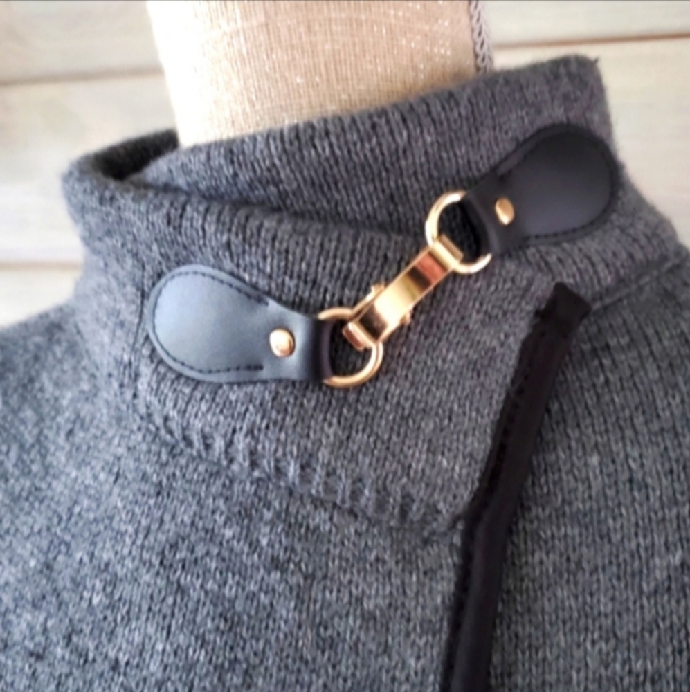 Cardigan Cape Jacket - Picture 6 of 6